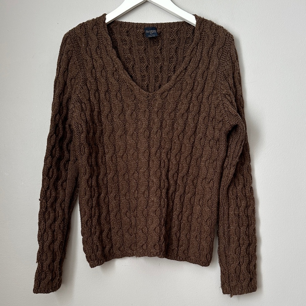 Paul James 100% wool Brown Cable Knit V-Neck Sweater size L